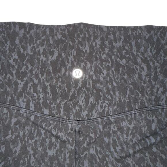 Lululemon Align High Rise Crop 23” in Leopard Camo Deep Coal Multi 6 - Picture 7 of 7